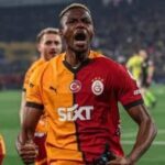 Victor Osimhen Accepts Al-Hilal’s Improved Offer, Flies To Paris For Medical