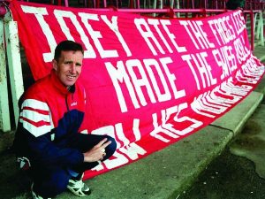 Liverpool, Chelsea Legend Joey Jones Dies